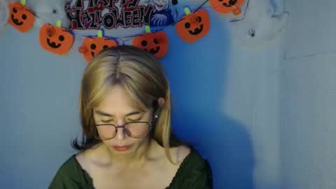Snapshot of xxednathefuckgirlxx chatting on October 23, 4:45 am xxednathefuckgirlxx online show from October 23, 4:45 am