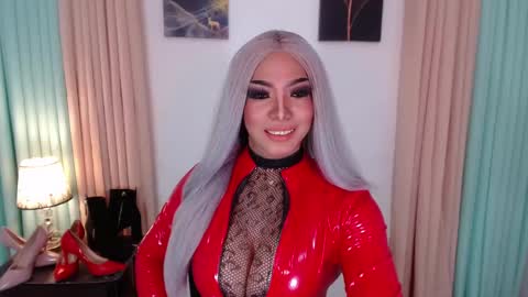 xxeroticdhaliaxx online show from October 26, 12:27 am