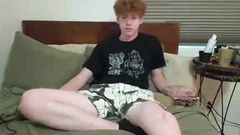 Snapshot of xxginger_ chatting on October 22, 12:11 am XxGinger online show from October 22, 12:11 am