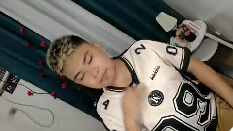 Loyd online show from March 20, 9:36 am