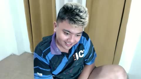 Loyd online show from March 27, 8:41 pm