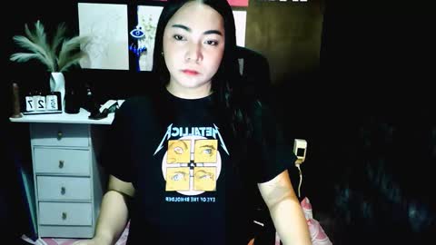 xxirene online show from November 27, 5:09 am