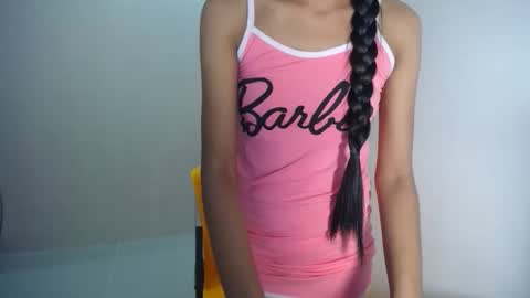 Snapshot of xxkayjeanxx chatting on November 23, 9:31 am Aya online show from November 23, 9:31 am