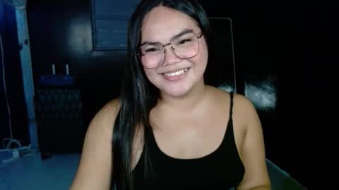 Kylie Smith online show from October 12, 5:56 pm