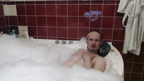 Snapshot of xxlchaz_bonner chatting on May 18, 12:18 am Bonner online show from May 18, 12:18 am