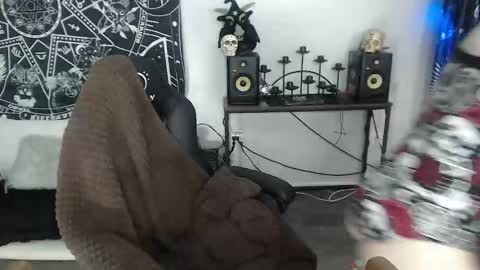 Lilith online show from January 9, 2:01 am