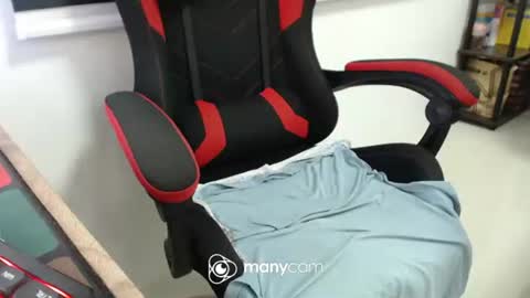 Snapshot of xxmonsterbigcockxx chatting on February 24, 11:58 pm Kaycee online show from February 24, 11:58 pm