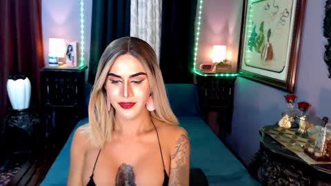 urperfection kelly online show from January 12, 1:58 pm