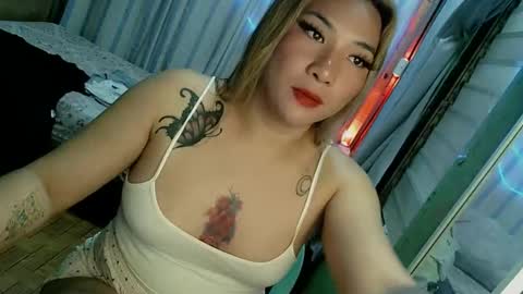 Snapshot of xxsassyfox chatting on February 21, 9:21 am xxsassyfox online show from February 21, 9:21 am