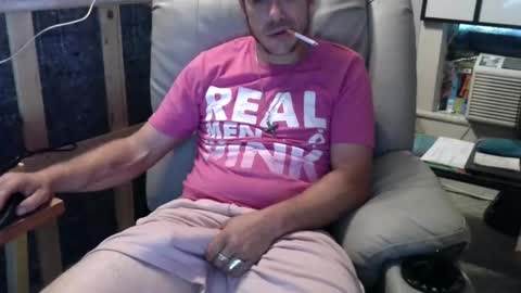 xxScubaStevexx online show from October 9, 12:36 pm