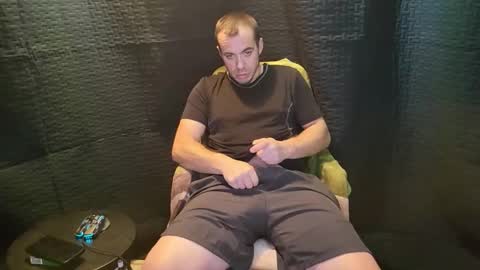 xxScubaStevexx online show from December 14, 4:07 am