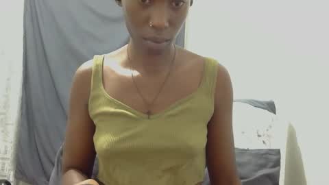Snapshot of xxsexytalia28 chatting on February 28, 6:41 pm xxsexytalia28 online show from February 28, 6:41 pm