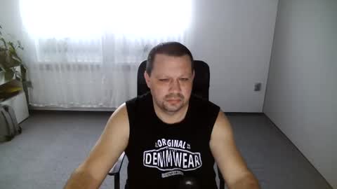 Eddi online show from December 5, 9:06 am