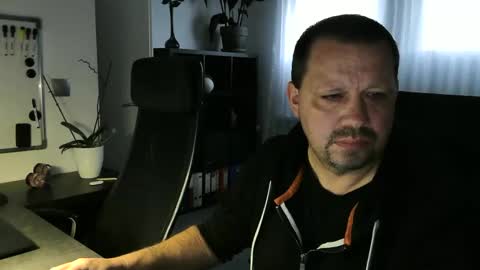 Eddi online show from October 27, 6:28 am