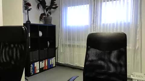 Eddi online show from October 30, 6:37 am