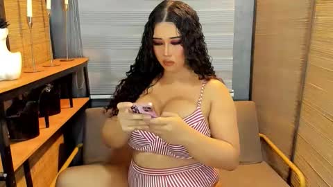 xxtastefullayeshaxx online show from September 30, 11:04 am