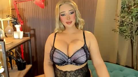 Snapshot of xxtastefullayeshaxx chatting on April 30, 9:08 pm xxtastefullayeshaxx online show from April 30, 9:08 pm