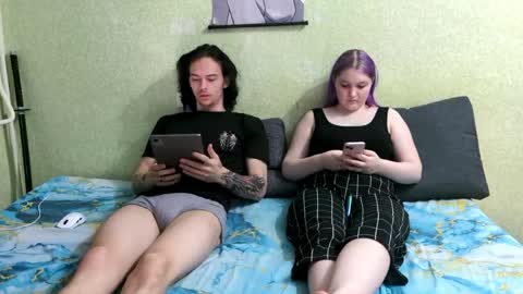 Snapshot of xxwewannafuckxx chatting on June 1, 6:09 pm Chris and Leo online show from June 1, 6:09 pm