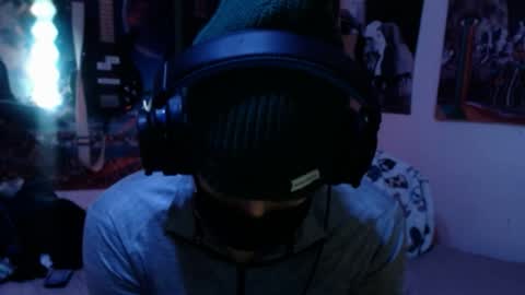 David Fox online show from April 13, 4:07 am