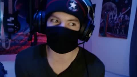 David Fox online show from April 14, 4:07 am