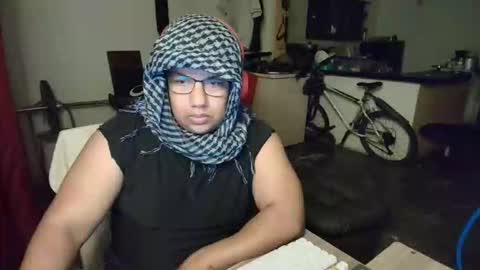 xxx13f2 online show from January 8, 6:16 am