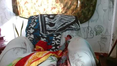   LILI  online show from February 11, 7:05 pm