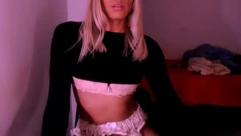 Chiara online show from November 11, 7:19 am