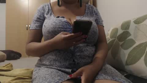 Ayanda online show from January 29, 5:24 pm