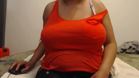 Ayanda online show from December 22, 4:15 pm