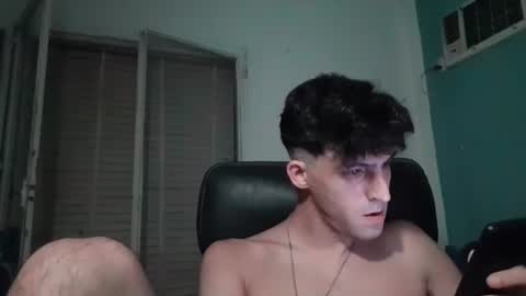 Snapshot of xxxfacu chatting on February 8, 4:03 am xxxfacu online show from February 8, 4:03 am