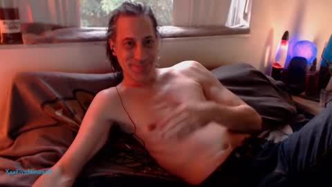 Snapshot of xxxfiveninexxx chatting on December 20, 12:38 pm XxxFiveNinexxX online show from December 20, 12:38 pm