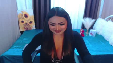 Snapshot of xxxgiganticoliviacummerxxx chatting on May 2, 6:02 pm OLIVIA online show from May 2, 6:02 pm