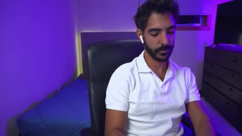 Snapshot of xxxhabibi chatting on October 14, 3:24 pm xxxhabibi online show from October 14, 3:24 pm