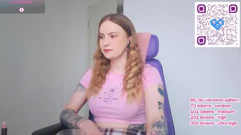 Snapshot of xxxhentaition chatting on February 24, 8:23 am Keira online show from February 24, 8:23 am