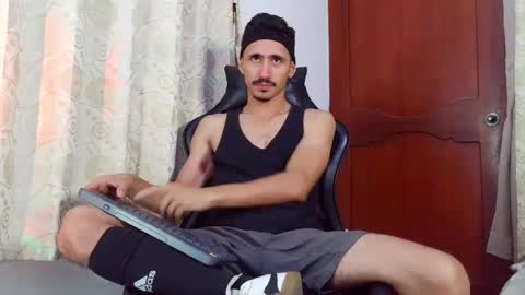 Kev online show from April 24, 7:38 pm