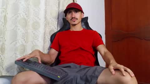 Kev online show from April 30, 8:26 pm