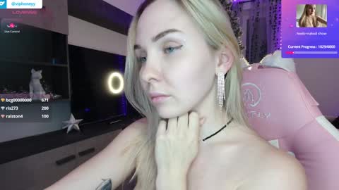 Snapshot of xxxhoneyxx chatting on December 19, 2:23 am Onlyfanz online show from December 19, 2:23 am