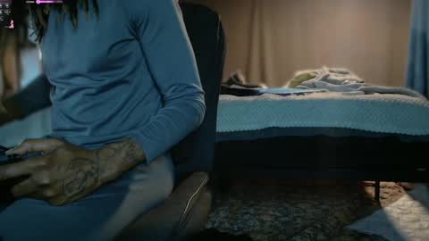 Snapshot of xxxjrstrokesxxx chatting on March 12, 5:17 pm xxxjrstrokesxxx online show from March 12, 5:17 pm