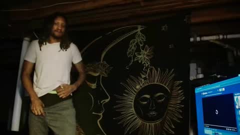 xxxjrstrokesxxx online show from February 25, 4:27 pm