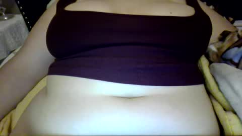 Snapshot of xxxmooui chatting on April 14, 3:01 am Elle online show from April 14, 3:01 am