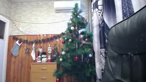 Lana online show from December 17, 2:01 pm