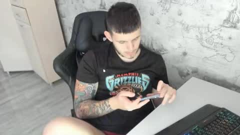 xxxrussel online show from October 4, 9:51 am