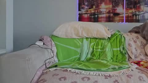 Snapshot of xxxtonymxxx chatting on December 12, 7:15 pm TonyDoesMiami online show from December 12, 7:15 pm