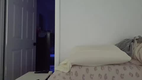 Snapshot of xxxtonymxxx chatting on October 10, 10:53 pm TonyDoesMiami online show from October 10, 10:53 pm