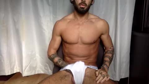 Tyler James online show from April 16, 8:15 am