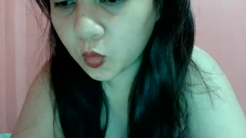 Snapshot of xxyummiee_69xx chatting on July 5, 5:09 pm jane online show from July 5, 5:09 pm