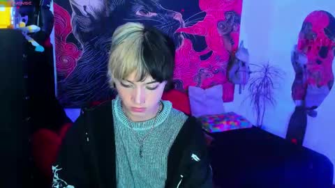 xzerox_ online show from December 4, 8:50 pm