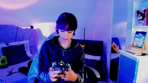 Snapshot of xzerox_ chatting on January 18, 7:17 pm xzerox_ online show from January 18, 7:17 pm