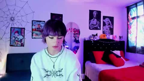 Snapshot of xzerox_ chatting on February 10, 5:17 pm xzerox_ online show from February 10, 5:17 pm