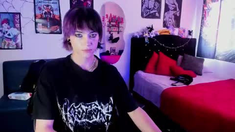 Snapshot of xzerox_ chatting on February 14, 5:21 pm xzerox_ online show from February 14, 5:21 pm